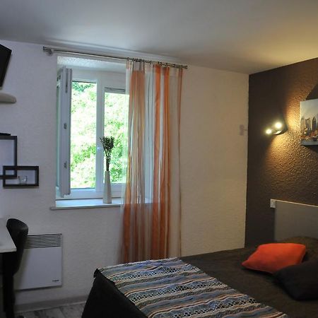 O2 Saone Hotel Reyrieux Kültér fotó
